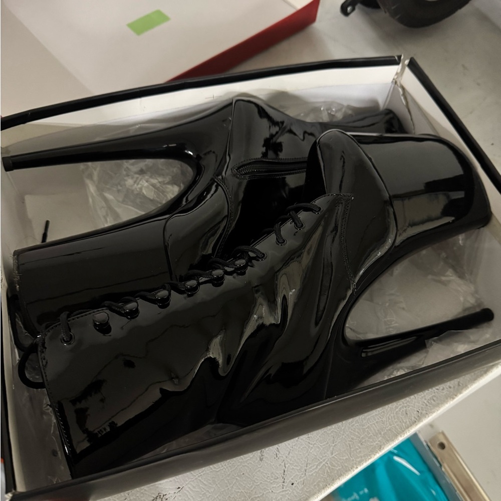 Elegant Black Women's High Heel Boots
